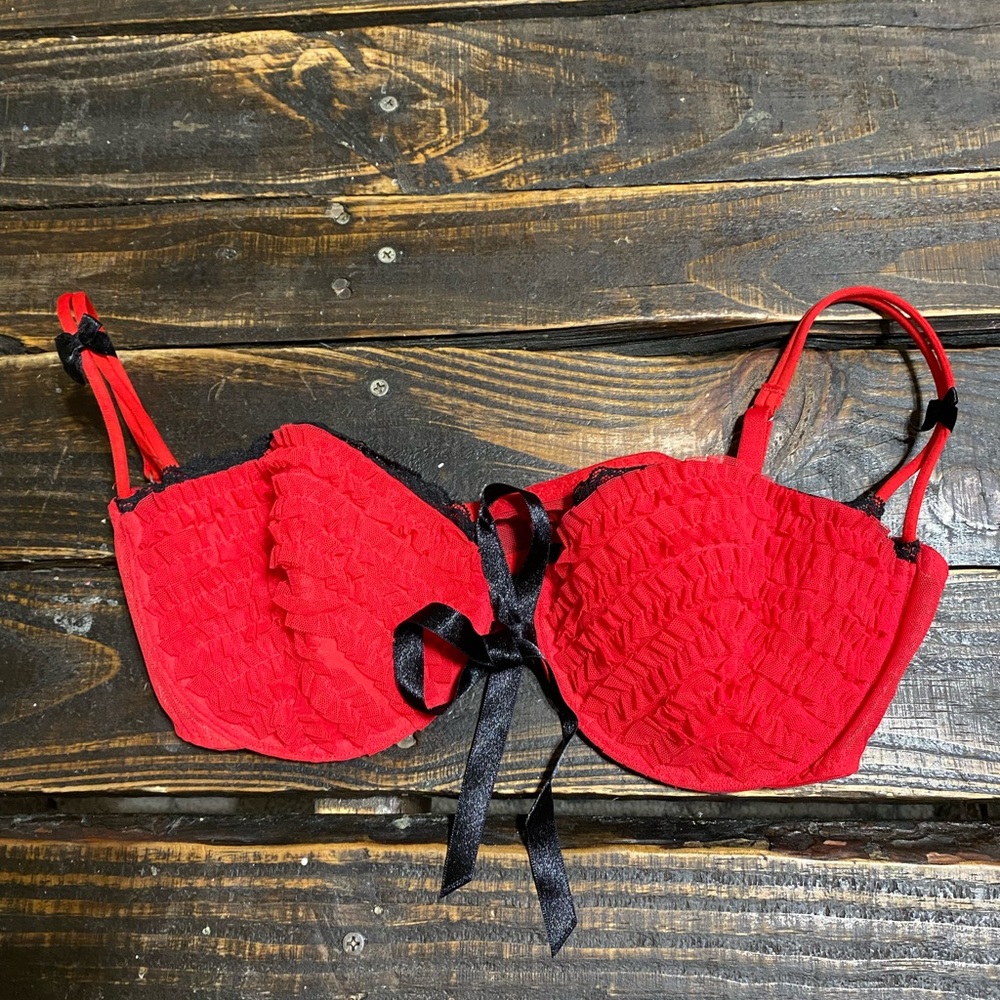 Victoria's Secret sexy little things push up bra 36C red black